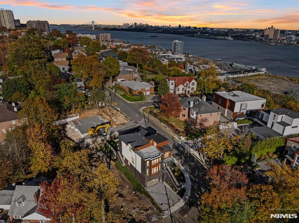 Photo of 61 Edgewater Road, Cliffside Park, NJ 07010 (MLS # 25025836)