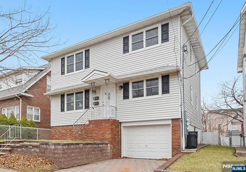 Photo of 150 Arlington #1, Clifton, NJ 07011 (MLS # 26026801)