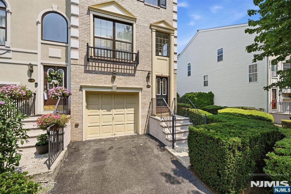 427 Hartford Drive 4028