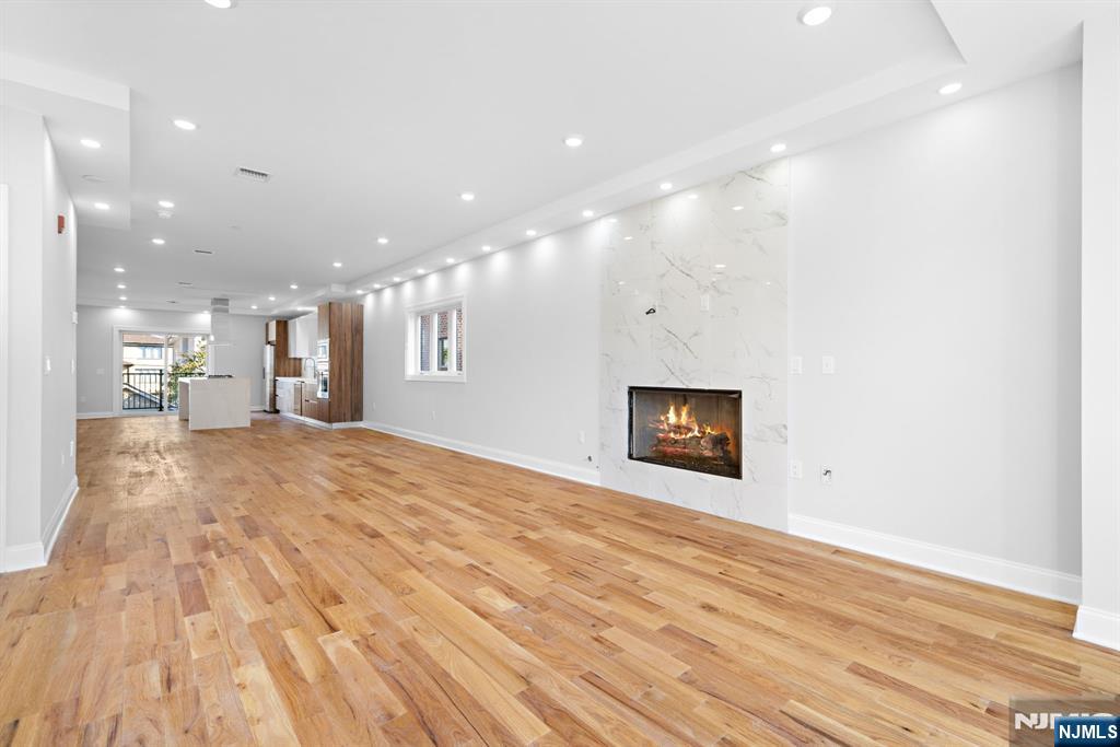 227 Wayne Avenue A