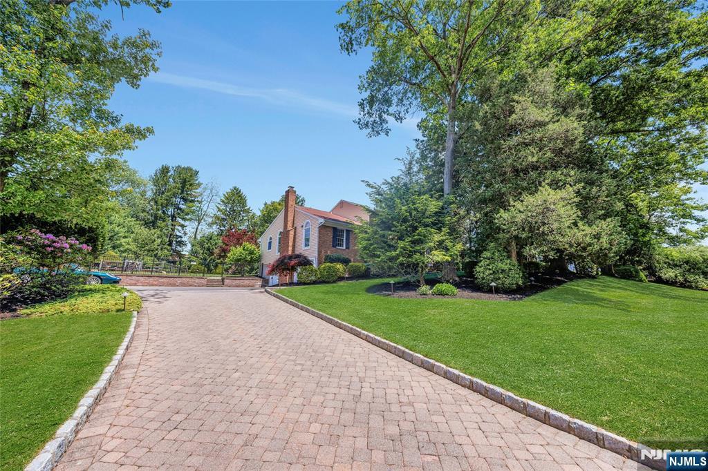980 Briarwoods Road