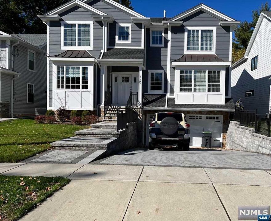 Large 7 bedroom 5 bathroom colonial featuring hardwood floors full finished basement with full bath. Large eat in kitchen.Anderson windows. Double wall oven. 2 sinks and 2 dishwashers. Call the owner at 845-642-0636 for showing request