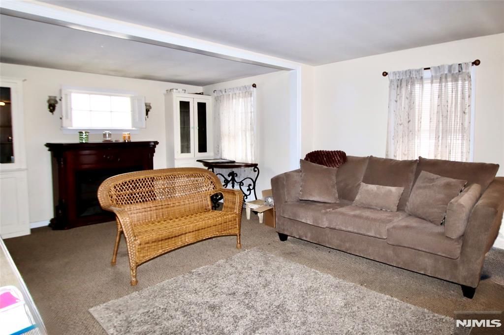 Photo of 18 Durrell Street, Verona, NJ 07044 (MLS # 26007287)