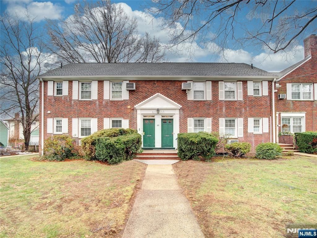 Photo of 251 Elmwood Avenue, Maplewood, NJ 07040 (MLS # 26007315)