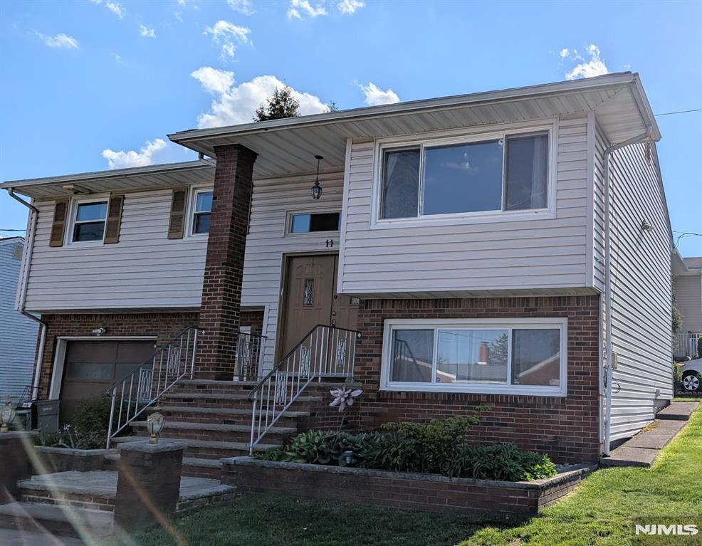 11 Martha Avenue