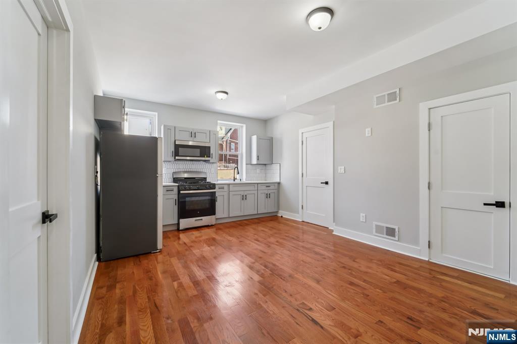 216 Corabelle Avenue