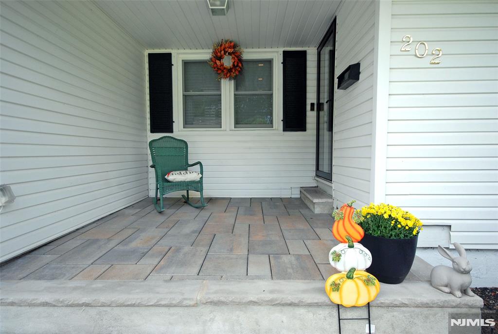 202 Long Hill Road