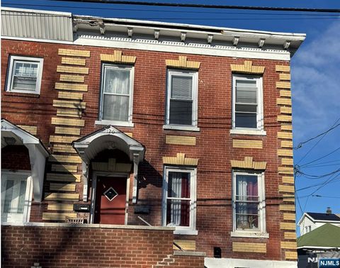 120 Leo Place Lodi NJ 07644