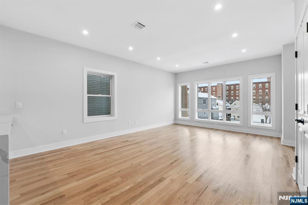 441 John Street