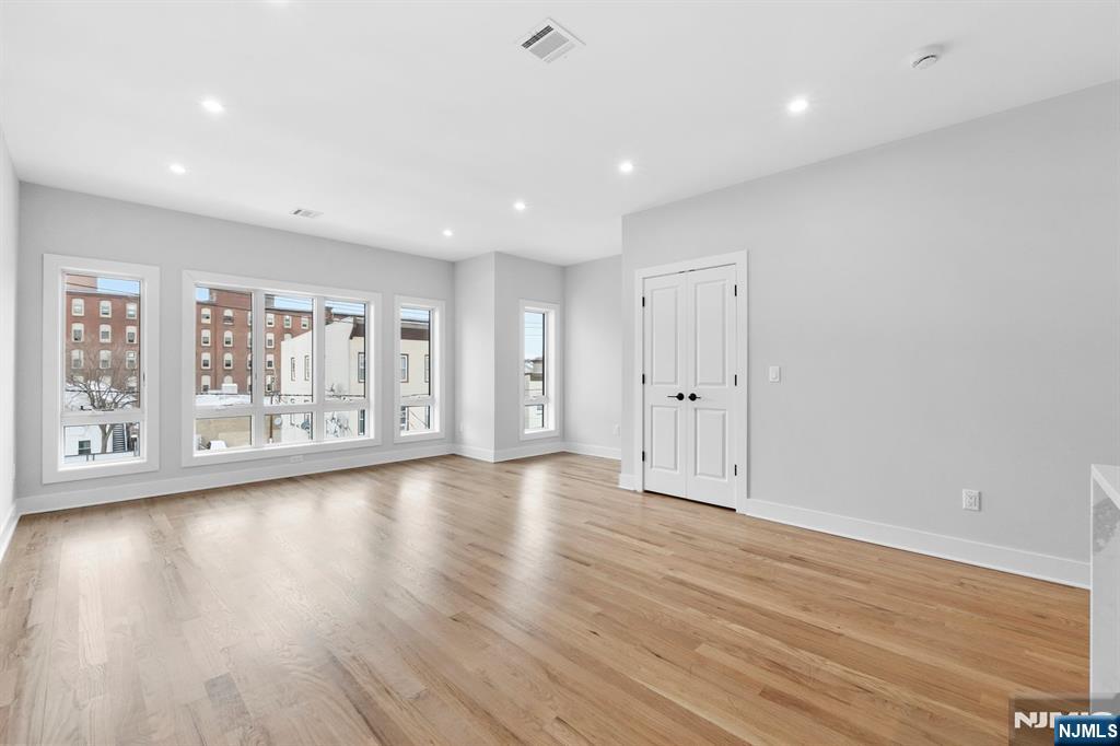 441 John Street