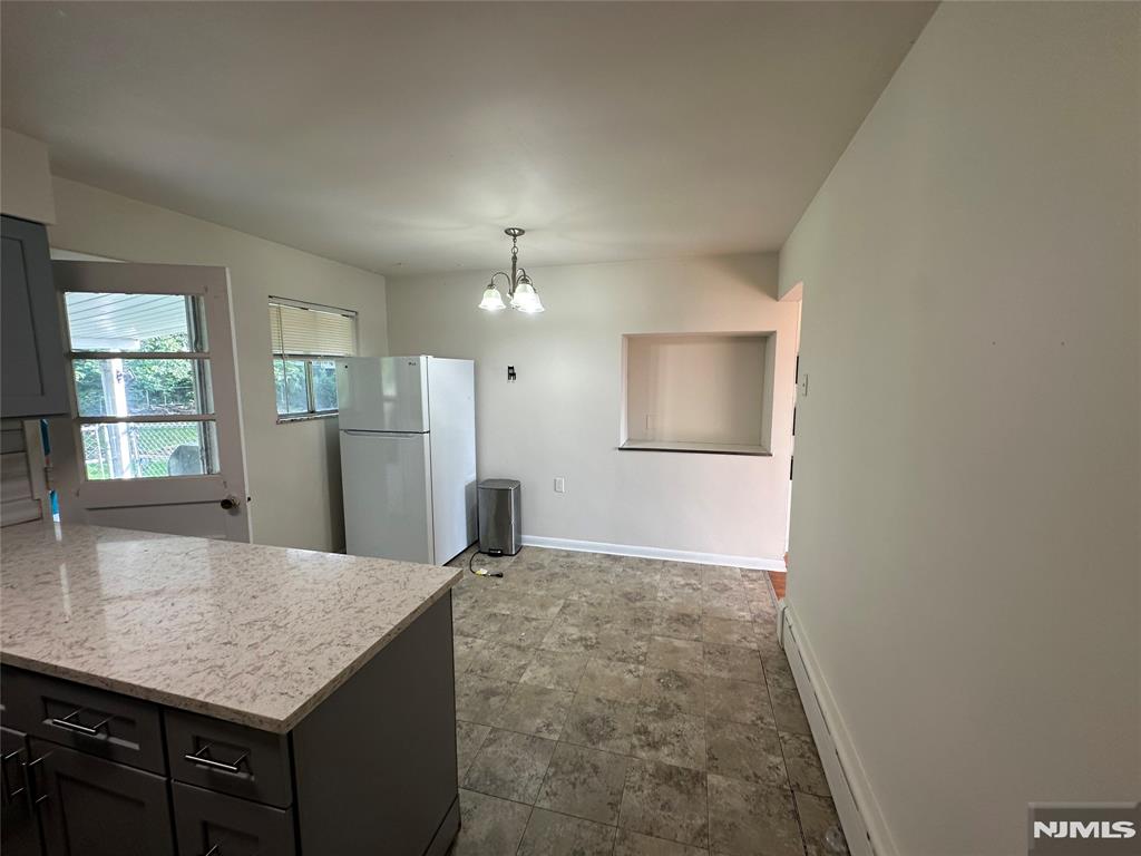 510 Studio Road 2