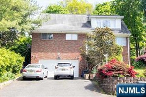 Photo of 510 Studio Rd #2, Ridgefield, NJ 07657 (MLS # 26015833)