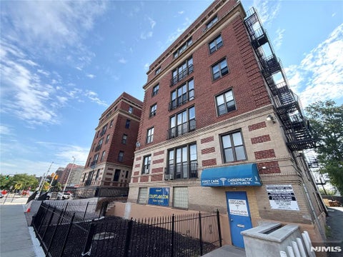 Photo of 94 Munn AVE #43, East Orange, NJ 07018 (MLS # 26030770)
