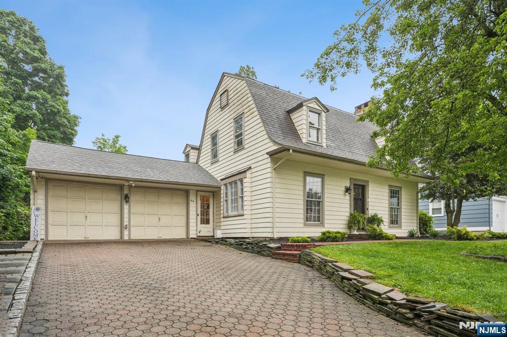 64 Mckinley Avenue, West Caldwell, New Jersey - 4 Bedrooms  
3 Bathrooms  
8 Rooms - 