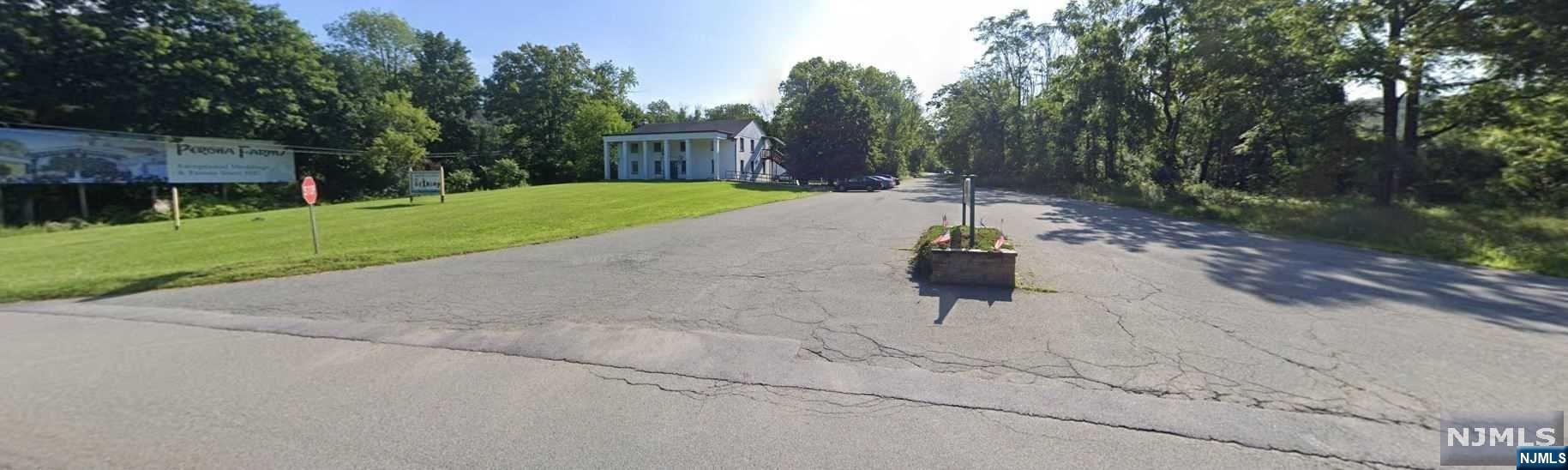 76 Main Street