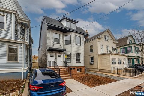 Photo of 16 Headley Terrace, Irvington, NJ 07111 (MLS # 26011282)