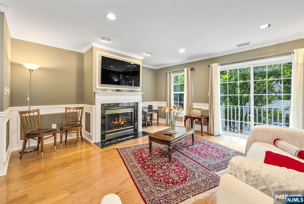 2120 Gunston Court