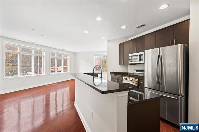Rental Property at 7400 River Rd 329, North Bergen, New Jersey - Bedrooms: 3 
Bathrooms: 2 
Rooms: 8  - $4,000 MO.