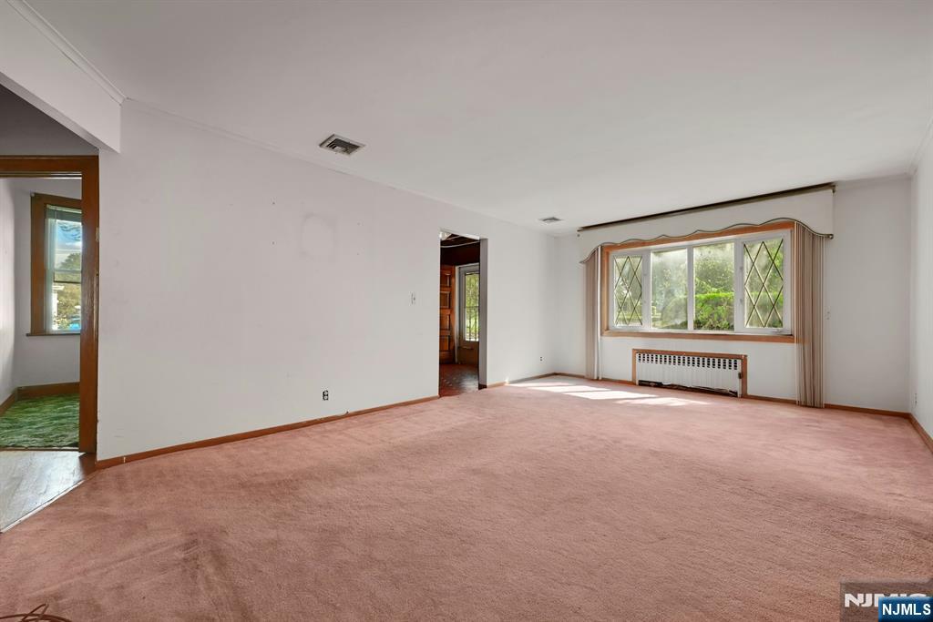 153 Orient Way
