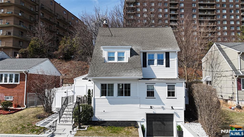 369 Dewolf Place