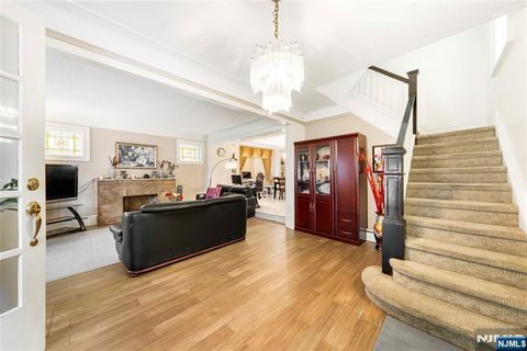 Photo of 413 76th Street, North Bergen, NJ 07047 (MLS # 25038664) Photo of 413 76th Street, North Bergen, NJ 07047 (MLS # 25038664)