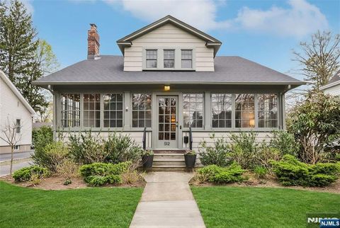 512 Ackerman Avenue Glen Rock NJ 07452