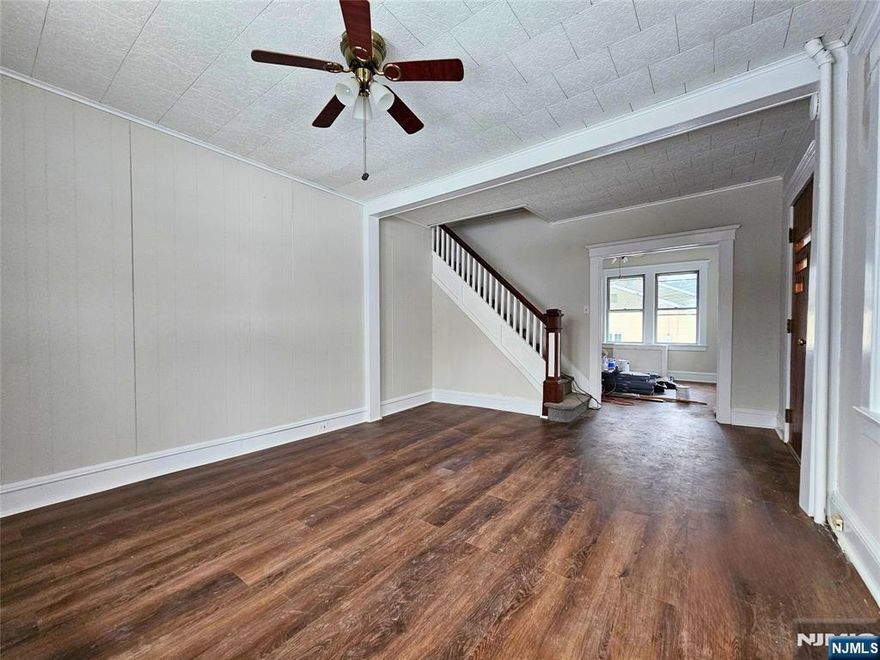 Two Renovated 1BR/1BA Units Available - Perfect for extended family with TWO Kitchens. HEAT & WATER INCLUDED* 181 High St, Northvale Recently Renovated | Move-In January 15th Fully updated with: New Kitchen Countertops Refreshed bathroom with new fixtures Fresh paint, flooring & lighting throughout Great natural light & ample closets Included: Heat & water, one garage parking spot, one outdoor spot, and shared laundry in basement. Desirable Northvale location with easy access to shops, parks & commuting routes. No pets preferred | No smoking | Credit check required. Rent separately or together â€“ schedule your viewing today!