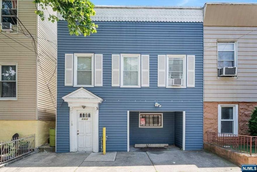 MODERN 2FAMILY IN HEART OF HUSDON COUNTY, recent renovations, First floor unit with MARBLE FLOORS IN KITCHEN, DECK AND ACCESS TO A LARGE PRIVATE BACKYARD, OPEN LIVING-ROOM HAS HARDWOOD FLOORS, OPEN LAYOUT, JACUZZI TUB, ONE LARGE BEDROOM AND ONE SMALLER ROOM PLENTY OF CLOSET SPACE! ONE PARKING SPACE IN THE DRIVEWAY, GROUND LEVEL UNIT HAS ONE BEDROOM WITH A COMBINATION/LIVING/KITCHEN AND BREAKFAST AREA, FULL BATH AND ACCESS TO BACK YEARD, GREAT RESIDENTIAL AREA CLOSE TO BERGENLINE AVENUE WITH RESTAURANTS AND SHOPPING ALSO WITHING WALKING DISTANCE TO PUBLIC TRANSPORTATION.