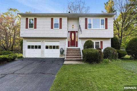 Photo of 29 Albertine Place, West Milford, NJ 07438 (MLS # 26018168)