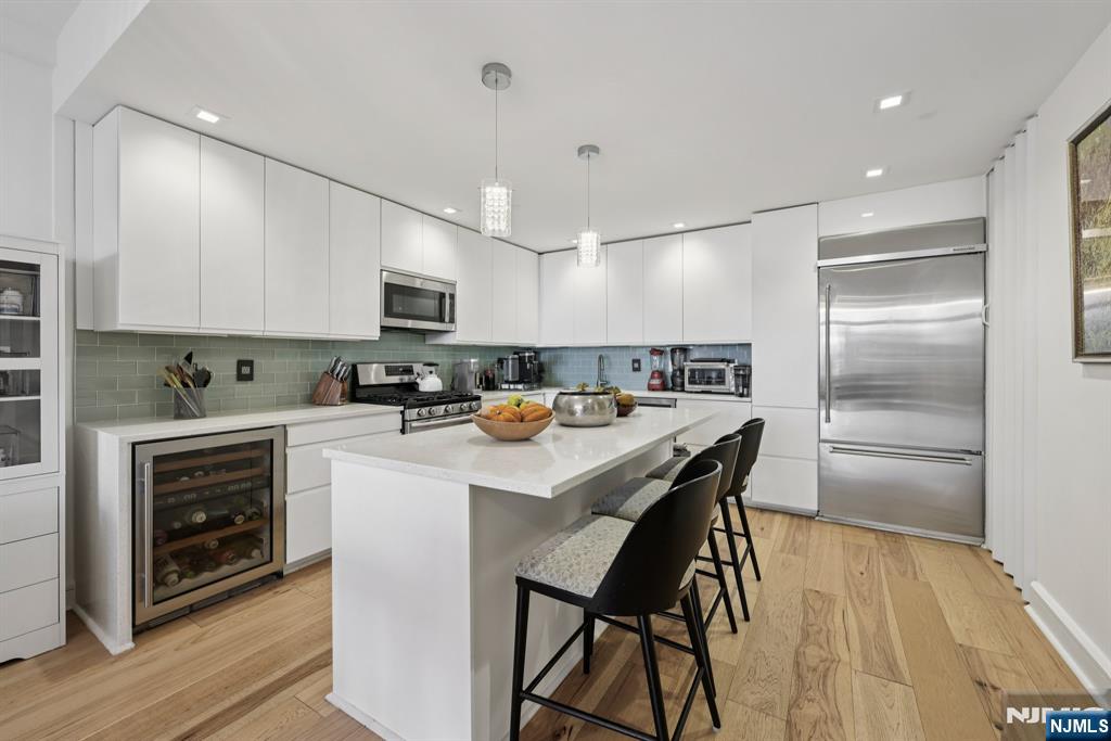 8100 River Road 1111