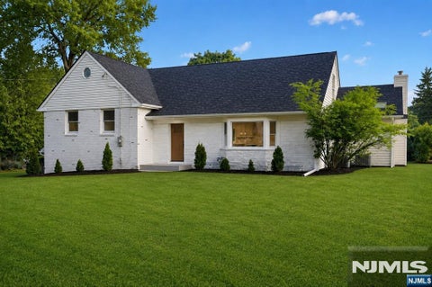 Photo of 183 Jefferson Avenue, Emerson, NJ 07630 (MLS # 26039471)