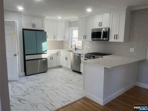 Photo of 86 Howland Ave, Teaneck, NJ 07666 (MLS # 26002766)