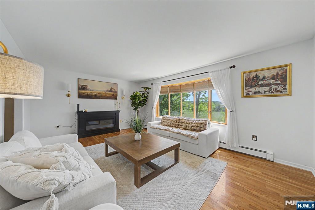 949 Rockport Road