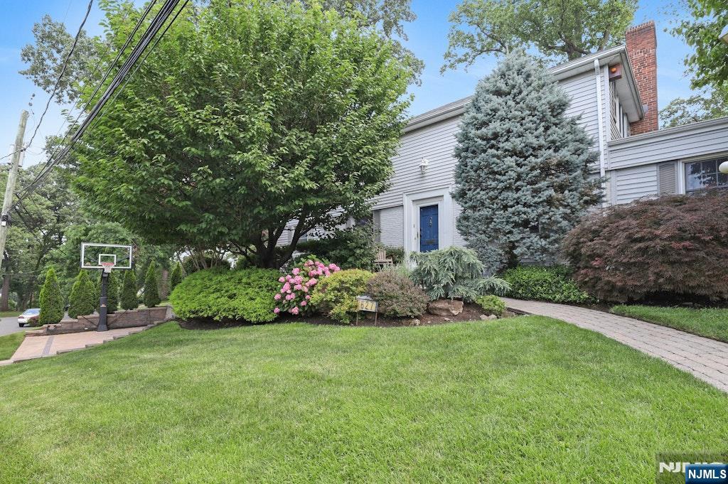 627 Forest Drive
