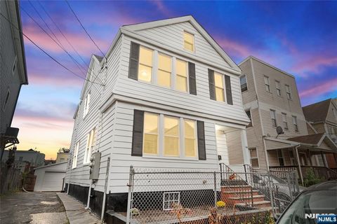 Photo of 366 Badger Avenue, Newark, NJ 07112 (MLS # 26000793)