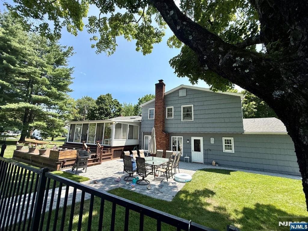 8 Byron Court