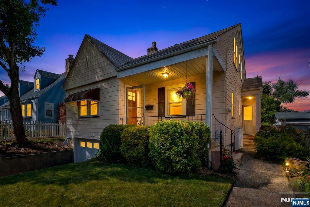 45 Bay Avenue