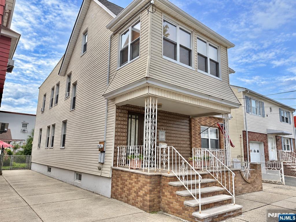 55 Garrison Street