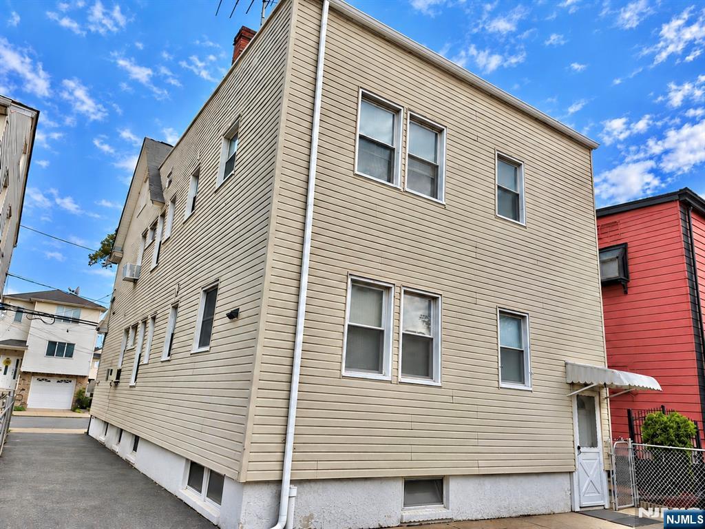 55 Garrison Street