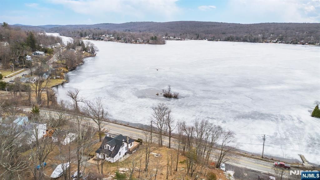 Photo of 677 Warwick Turnpike, West Milford, NJ 07421 (MLS # 26008014)