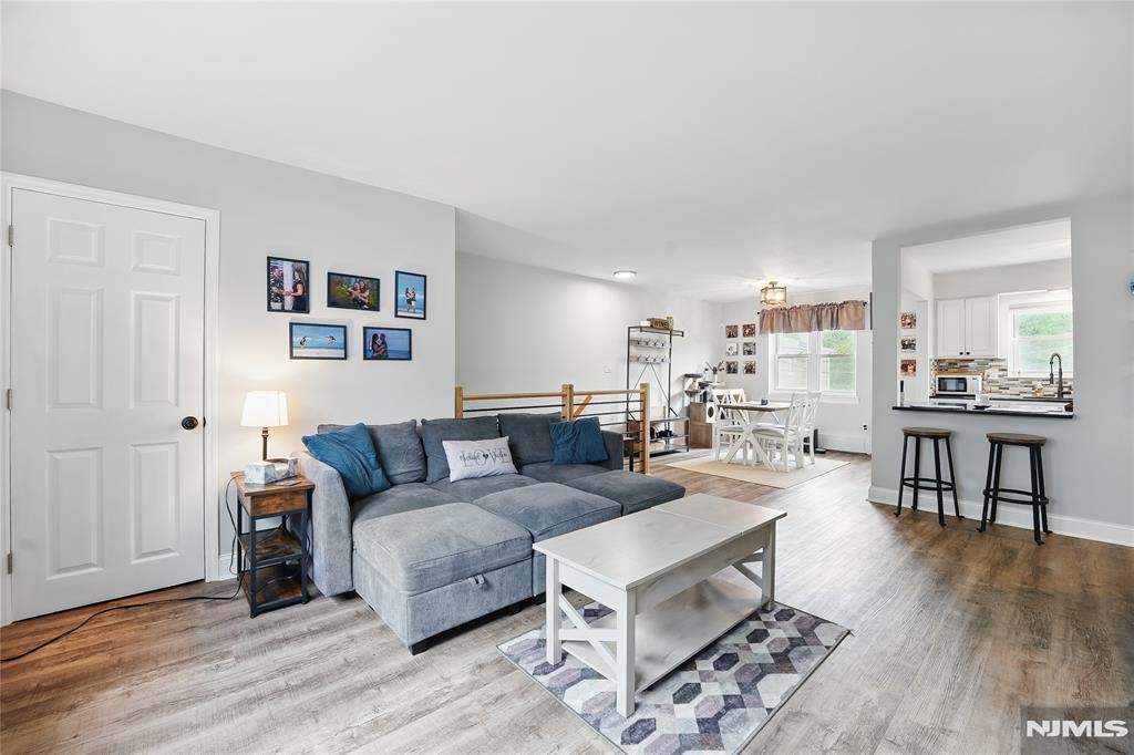 43 Conforti Avenue 24
