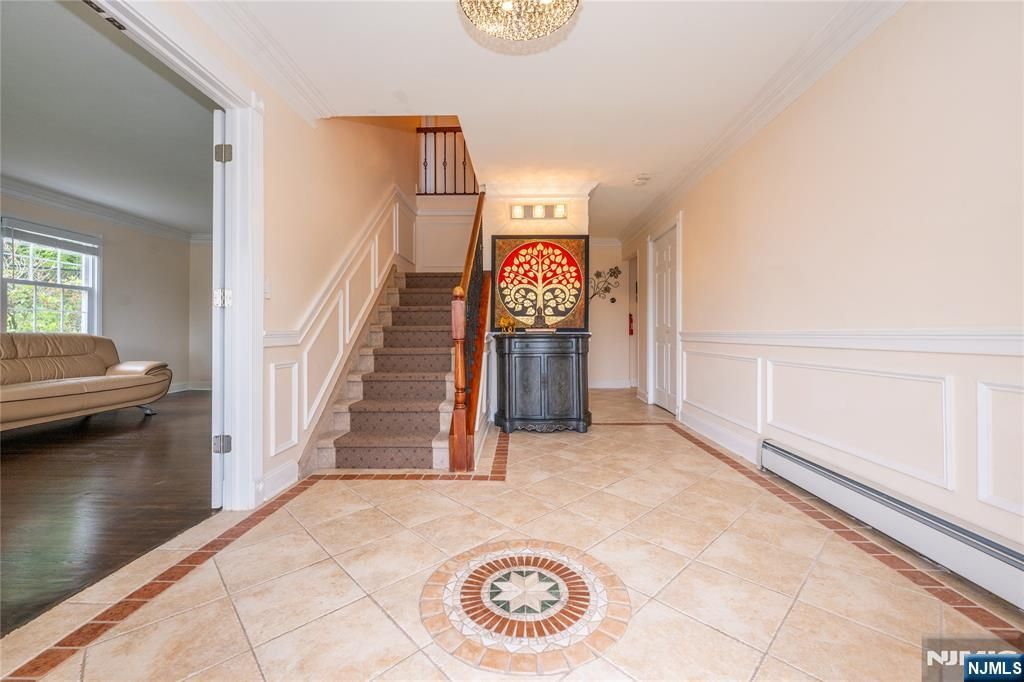 Photo of 12 Rene Court, Wayne, NJ 07470 (MLS # 26019649)
