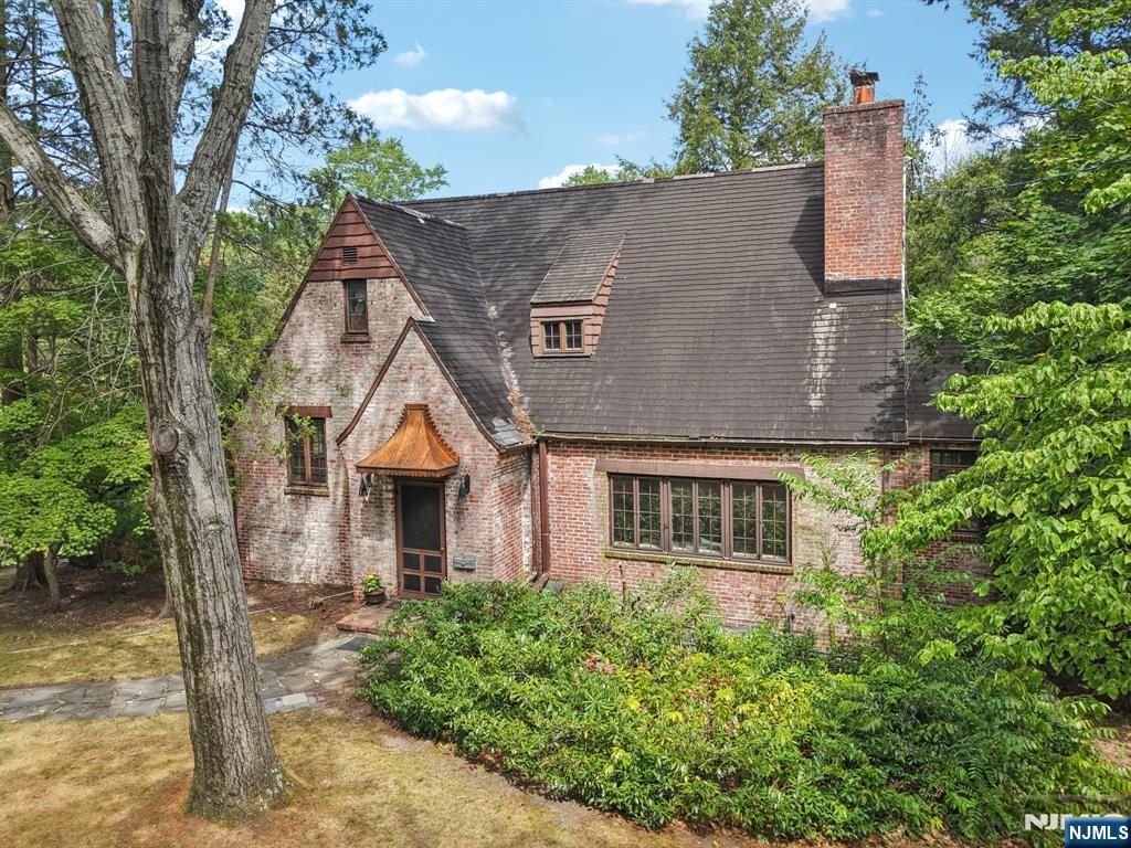 773 W Saddle River Road