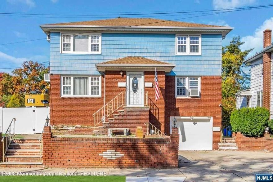 Great opportunity to own a 3 family home in Lyndhurst. Beautifully maintained, this property features 5 total bedrooms, 3 full bathrooms, generous sized units, fenced in yard with salt water pool & plenty of parking. Conveniently located to shopping, dining, parks & public transportation. New roof, newer hot water heater & furnace.