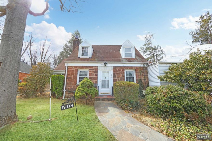 Great Opportunity in this charming 4 bedroom/2 bath Col/cape style on a great street. Bring your decorating ideas & make this home your own. 1st floor features LR/Fpl, FDR, enclosed side porch, Br/Den. Primary bedroom w 3 closets & full bathroom, EIK w plenty of room access to yard and garage. Two good size bedrooms w deep closets and bathroom completes the second floor. The basement is full, unfinished, storage, laundry, utilities and a brand new oil tank. Hardwood floors underneath most carpets. The house has endless possibilities, Sell 'as is' condition, convenient to all transportation, minutes from major highways, bus stop & train station to NYC, nearby FL Memorial Park. Must See.