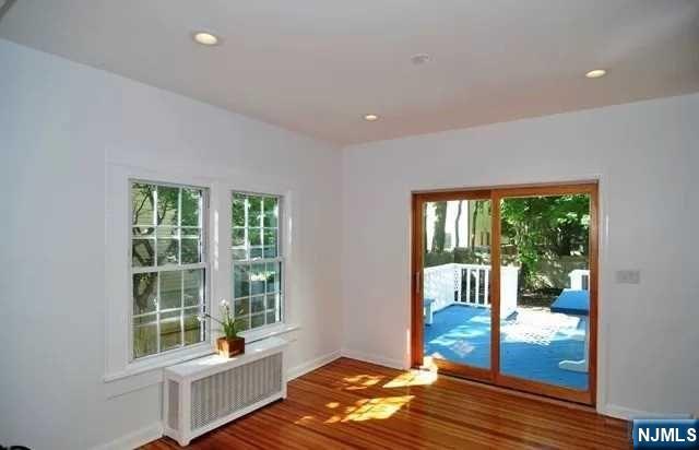29 N Lyle Avenue