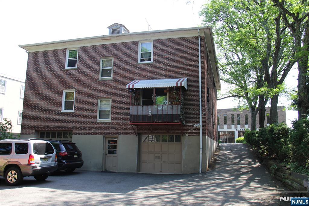 287 Main Street