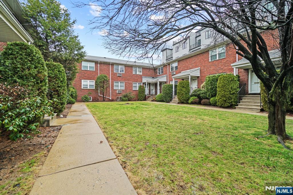 234 Columbia Avenue 19