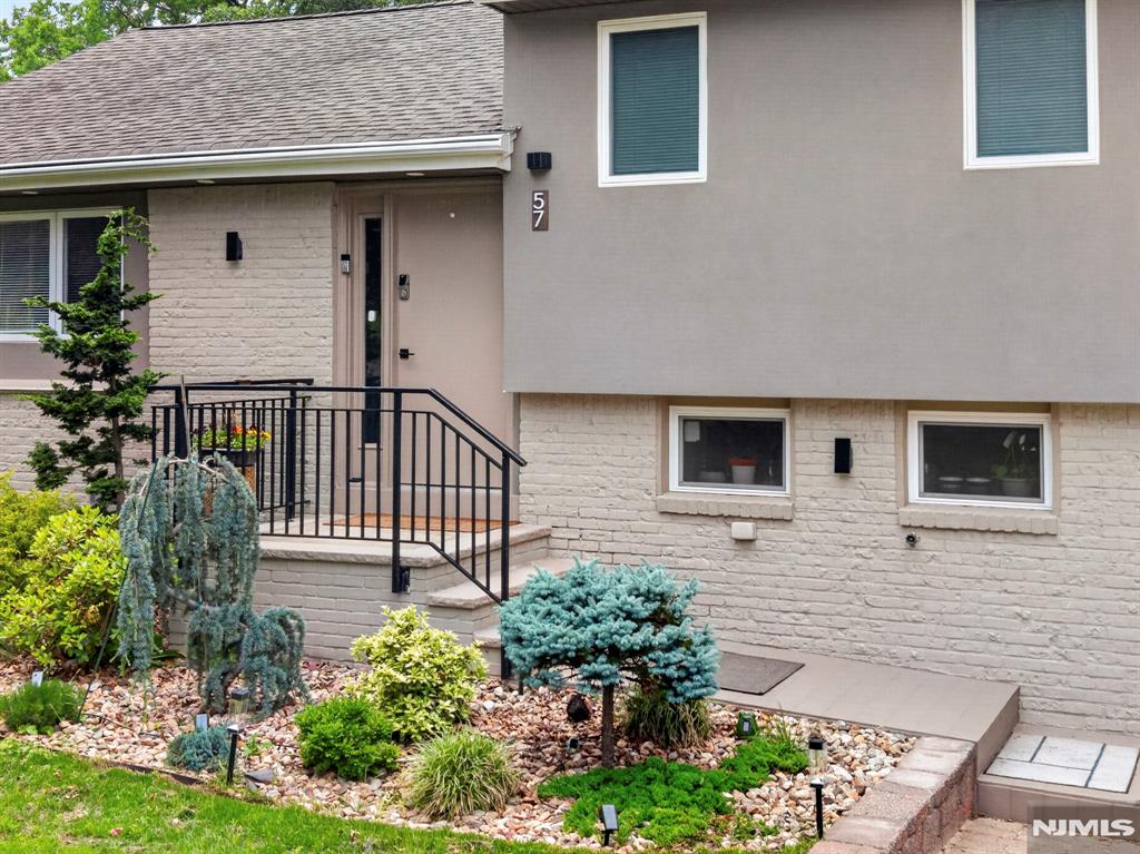 57 Hemlock Road