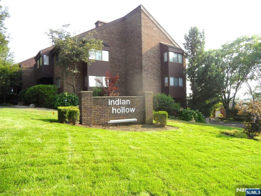 Great 1 bedroom 1 bath unit is well managed complex with recent paint, carpet, and shows exceptionally well. In unit washer/dryer, and indoor private garage. Also, storage room for tenant storage. The complex has a swimming pool. Act quick, this unit is so nice, it will not last long! Pets considered.